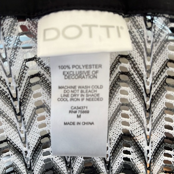 Dotti Black and White Zig Zag Print Swim Cover-Up Tunic Medium - Picture 6 of 6